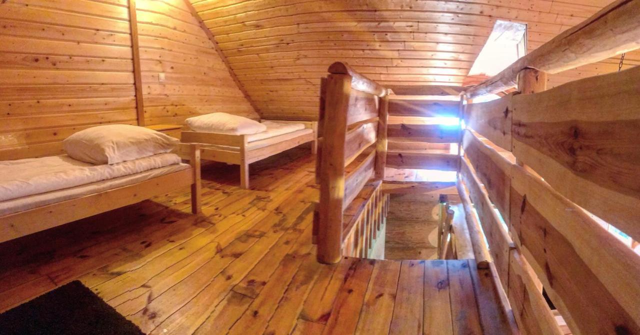 Отель Pod Koziorozcami Trzebiechow Экстерьер фото